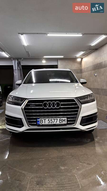 Внедорожник / Кроссовер Audi Q7 2015 в Одессе