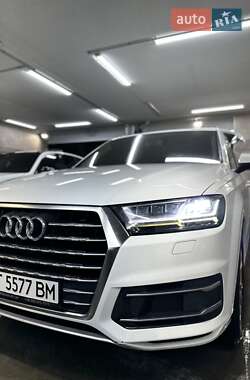 Внедорожник / Кроссовер Audi Q7 2015 в Одессе