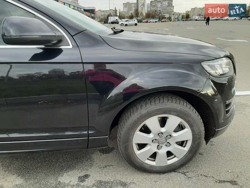 Позашляховик / Кросовер Audi Q7 2013 в Києві фото 17 Позашляховик / Кросовер Audi Q7 2013 в Києві