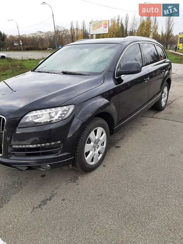 Позашляховик / Кросовер Audi Q7 2013 в Києві фото 19 Позашляховик / Кросовер Audi Q7 2013 в Києві