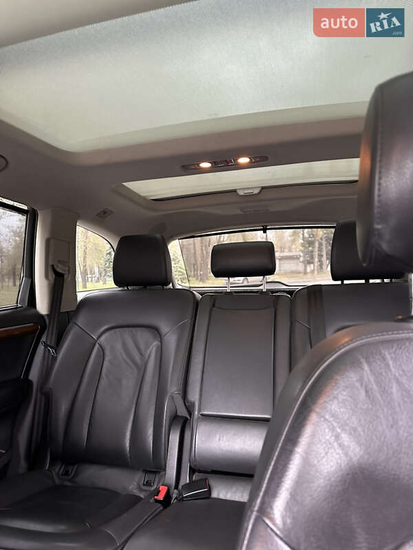 Внедорожник / Кроссовер Audi Q7 2012 в Кривом Роге