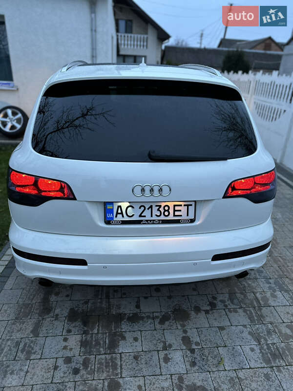 Позашляховик / Кросовер Audi Q7 2009 в Луцьку