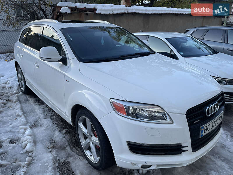Внедорожник / Кроссовер Audi Q7 2008 в 