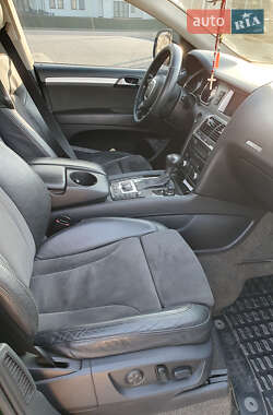 Внедорожник / Кроссовер Audi Q7 2007 в 