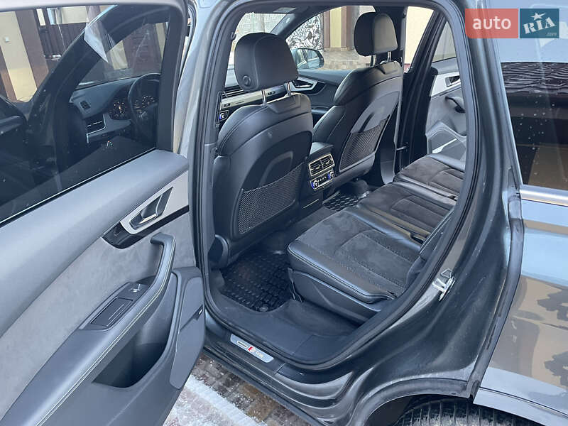 Внедорожник / Кроссовер Audi Q7 2015 в Виннице
