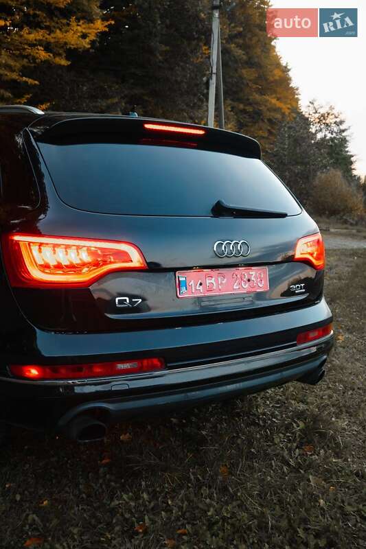 Позашляховик / Кросовер Audi Q7 2013 в Івано-Франківську