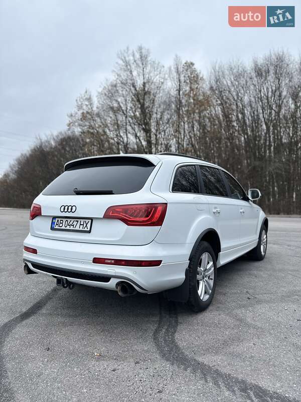 Позашляховик / Кросовер Audi Q7 2011 в Вінниці