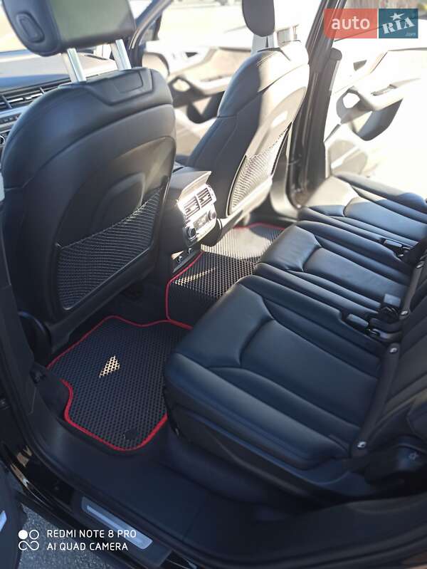 Внедорожник / Кроссовер Audi Q7 2017 в Ананьеве