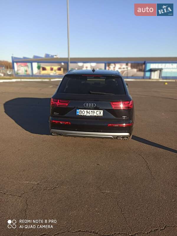 Внедорожник / Кроссовер Audi Q7 2017 в Ананьеве