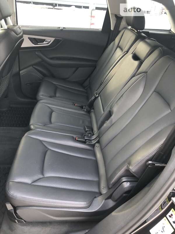 Позашляховик / Кросовер Audi Q7 2019 в Києві