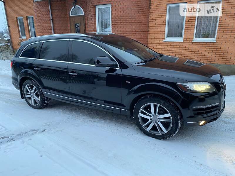 Позашляховик / Кросовер Audi Q7 2010 в Кореці