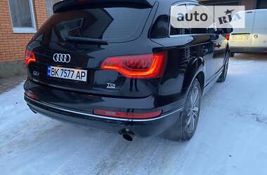 Позашляховик / Кросовер Audi Q7 2010 в 
