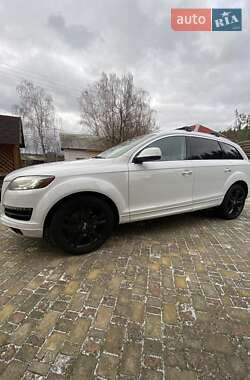 Внедорожник / Кроссовер Audi Q7 2013 в Звягеле