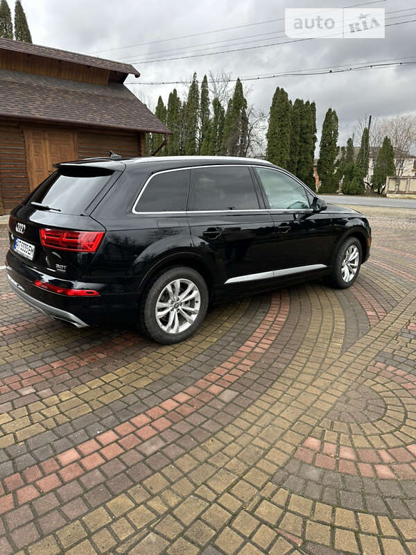 Внедорожник / Кроссовер Audi Q7 2015 в Косове