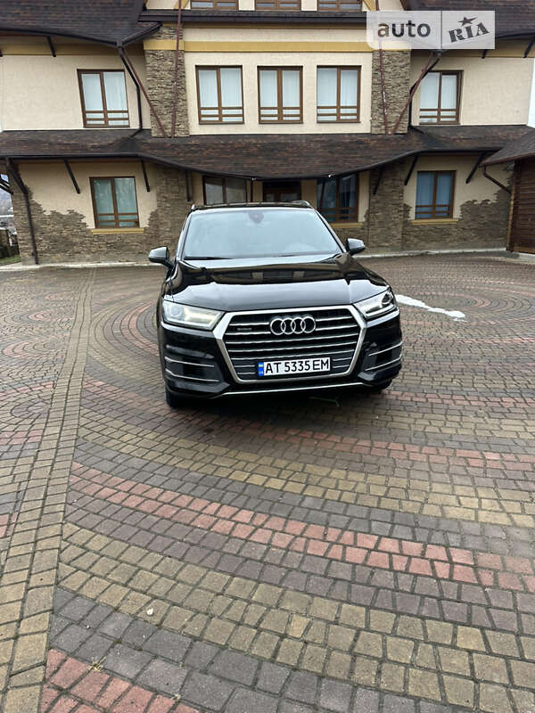 Внедорожник / Кроссовер Audi Q7 2015 в Косове