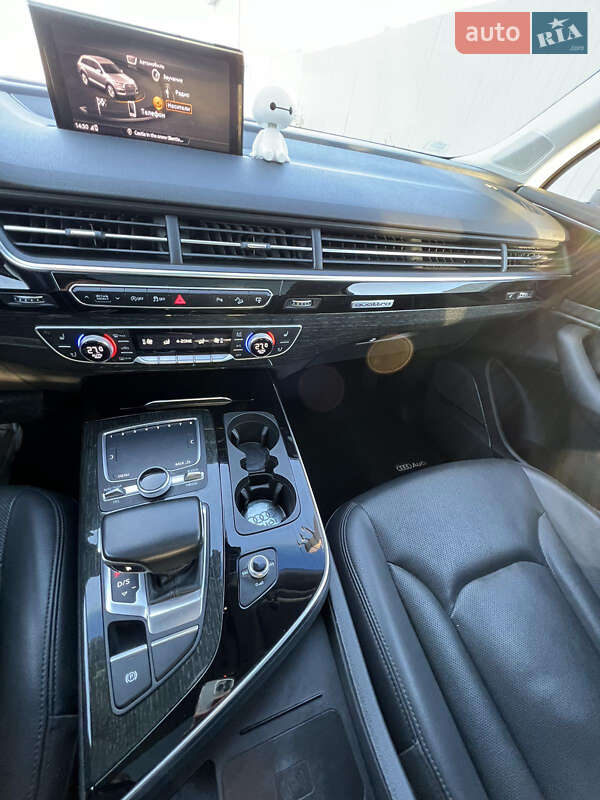 Внедорожник / Кроссовер Audi Q7 2016 в Белой Церкви