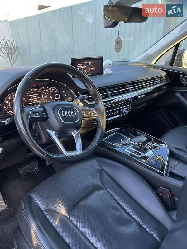 Внедорожник / Кроссовер Audi Q7 2016 в Белой Церкви
