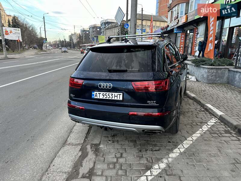 Позашляховик / Кросовер Audi Q7 2016 в Івано-Франківську
