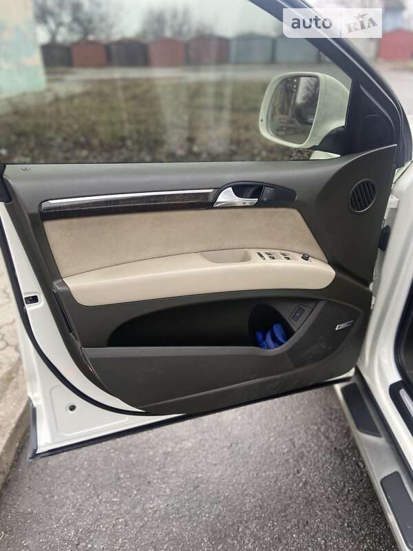 Позашляховик / Кросовер Audi Q7 2009 в Запоріжжі