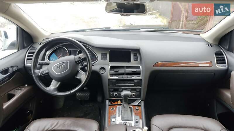 Позашляховик / Кросовер Audi Q7 2013 в Львові