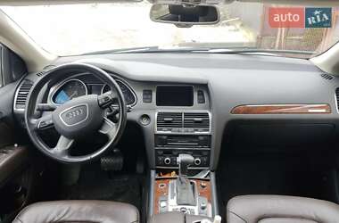 Внедорожник / Кроссовер Audi Q7 2013 в 