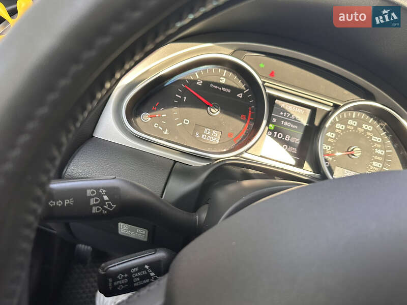 Внедорожник / Кроссовер Audi Q7 2015 в Киеве фото 15 Внедорожник / Кроссовер Audi Q7 2015 в Киеве