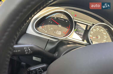Внедорожник / Кроссовер Audi Q7 2015 в 