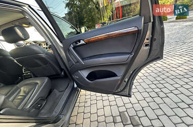 Внедорожник / Кроссовер Audi Q7 2015 в 