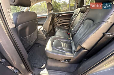 Внедорожник / Кроссовер Audi Q7 2015 в 