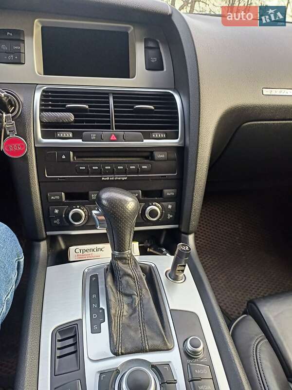Внедорожник / Кроссовер Audi Q7 2008 в Гоще