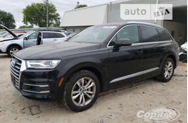 Позашляховик / Кросовер Audi Q7 2015 в 