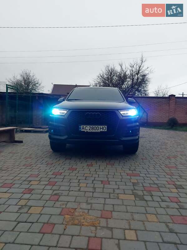 Audi Q7 2016
