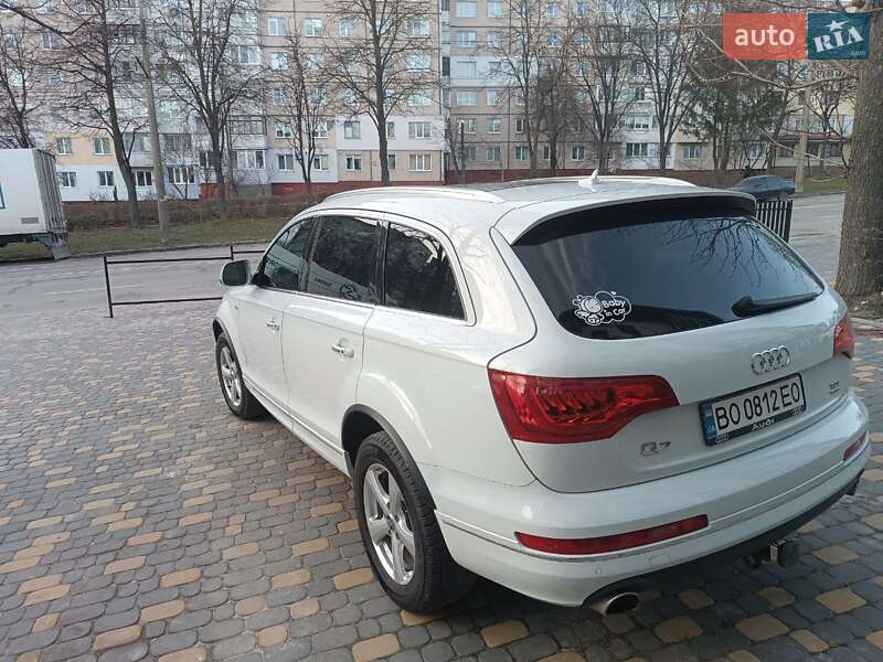 Позашляховик / Кросовер Audi Q7 2015 в Тернополі