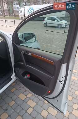 Внедорожник / Кроссовер Audi Q7 2015 в Тернополе