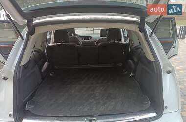 Позашляховик / Кросовер Audi Q7 2015 в 
