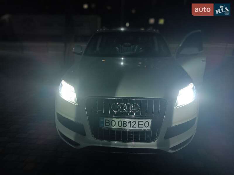 Внедорожник / Кроссовер Audi Q7 2015 в Тернополе