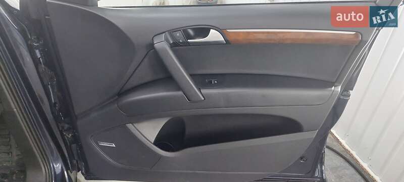 Внедорожник / Кроссовер Audi Q7 2014 в Черкассах