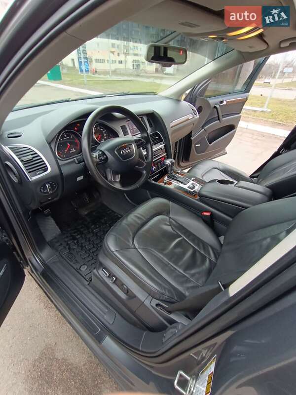 Внедорожник / Кроссовер Audi Q7 2011 в Черкассах