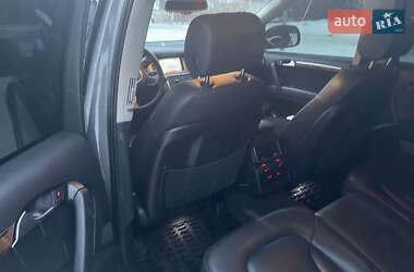 Внедорожник / Кроссовер Audi Q7 2013 в 