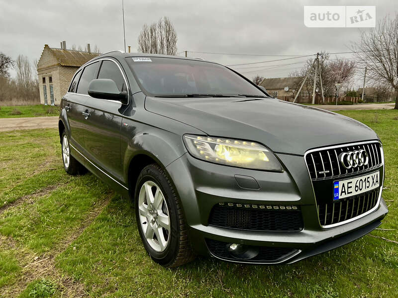 Позашляховик / Кросовер Audi Q7 2010 в Дніпрі фото 3 Позашляховик / Кросовер Audi Q7 2010 в Дніпрі