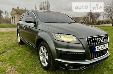 Внедорожник / Кроссовер Audi Q7 2010 в 