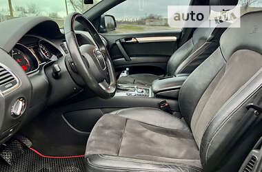 Внедорожник / Кроссовер Audi Q7 2010 в 