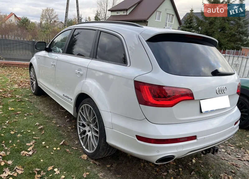 Позашляховик / Кросовер Audi Q7 2013 в Івано-Франківську