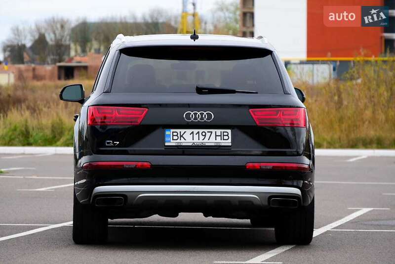 Внедорожник / Кроссовер Audi Q7 2019 в Луцке