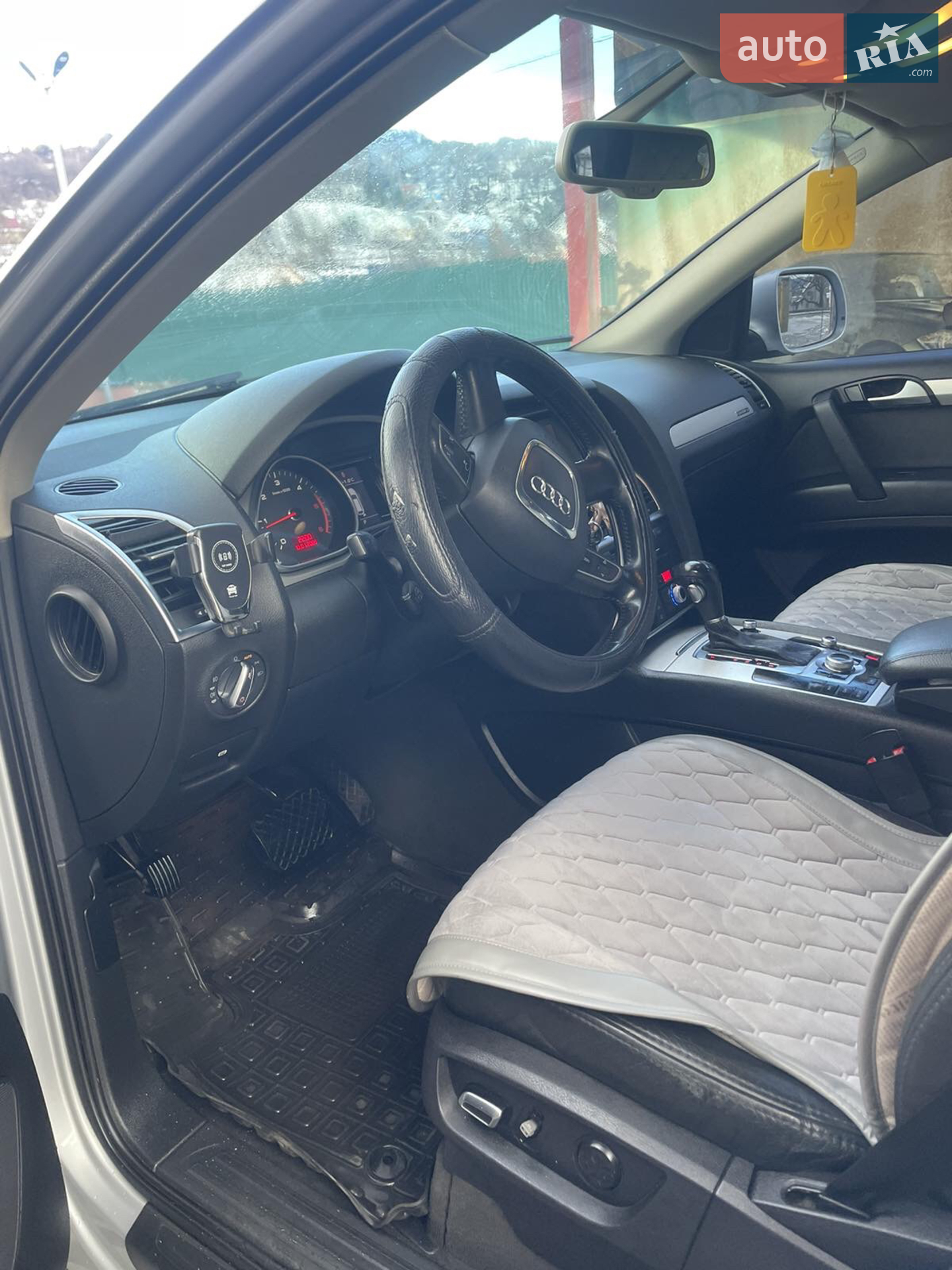 2010 Audi Q7 - мініатюра 11