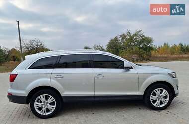 Внедорожник / Кроссовер Audi Q7 2014 в 