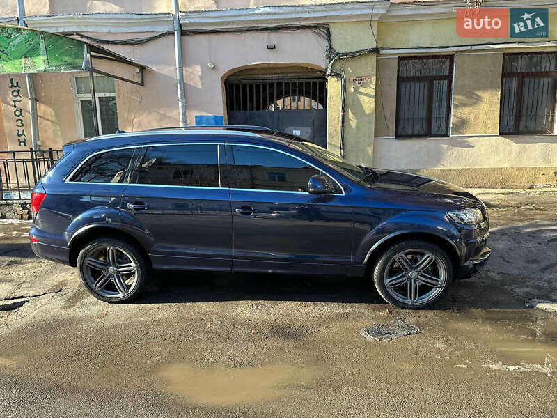 Позашляховик / Кросовер Audi Q7 2014 в Одесі