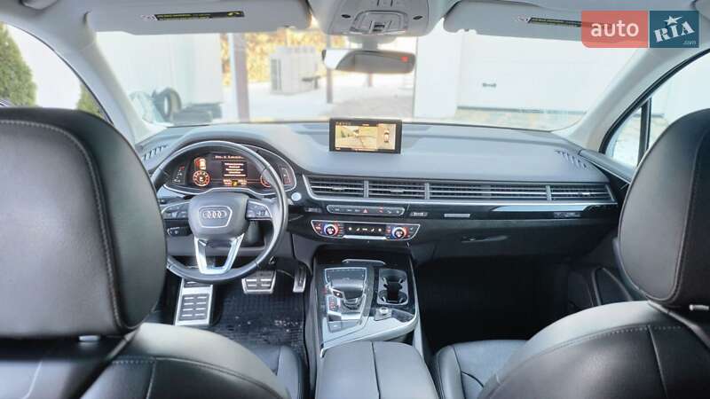 Внедорожник / Кроссовер Audi Q7 2016 в Киеве