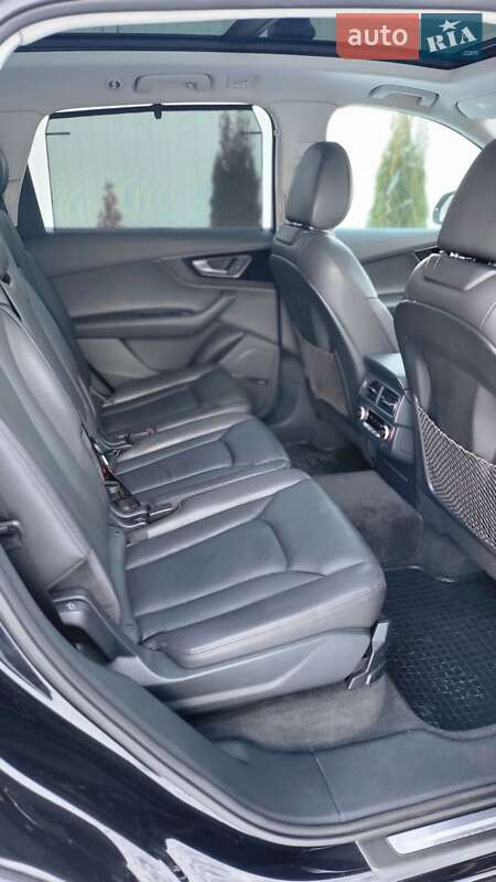 Внедорожник / Кроссовер Audi Q7 2016 в Киеве