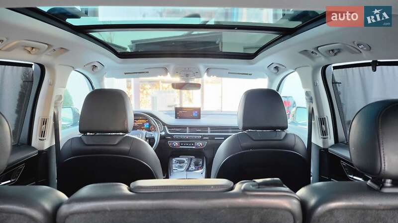 Внедорожник / Кроссовер Audi Q7 2016 в Киеве